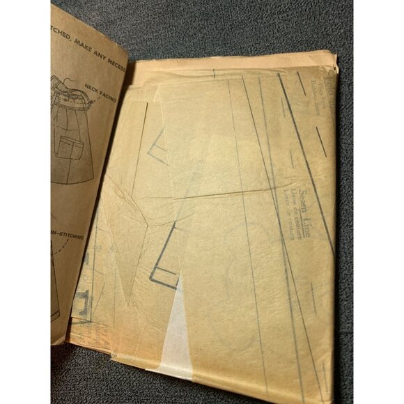 Vintage McCalls 2698 Childrens Jumpsuit Top Sewing Pattern Size 1 uncut 1970s - Picture 3 of 5